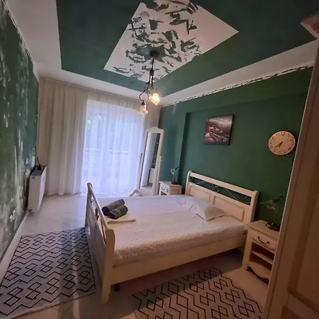 Onix Apartment *